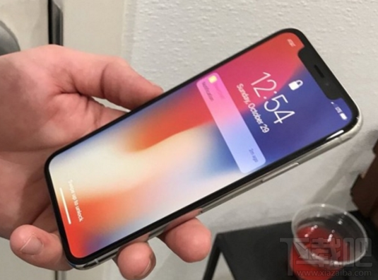 iPhone X素颜照爆出:4.56mm边框不敌安卓机惊